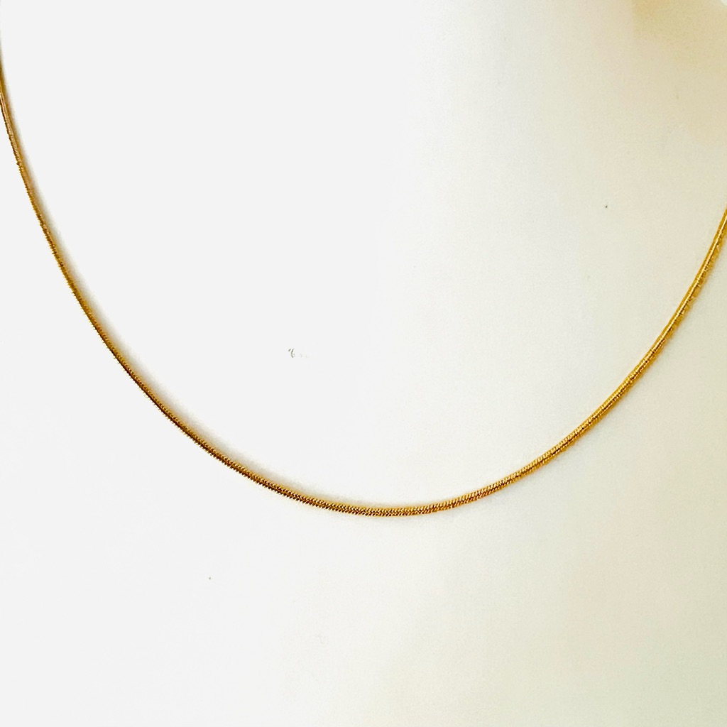 Gold Tone Adjustable Necklace 13$